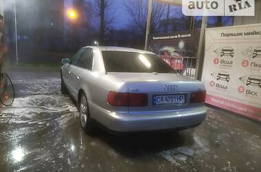 Седан Audi A8 2001 в Золотоноше