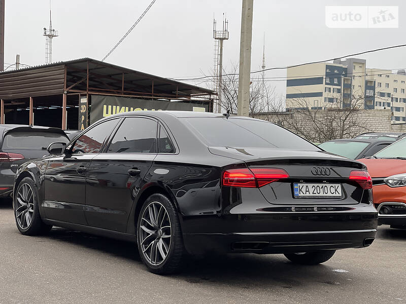 Максимальный комфорт: удлинённый седан Audi A8 L