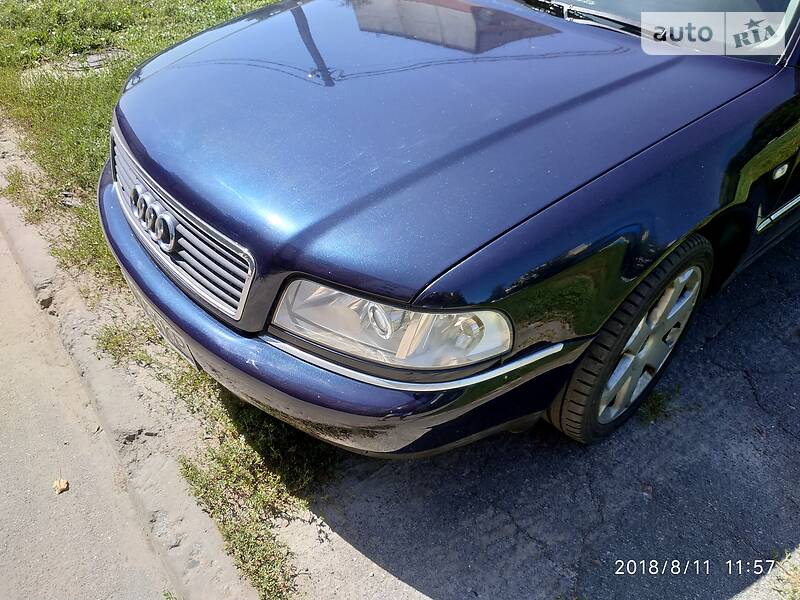 Седан Audi A8 1999 в Киеве