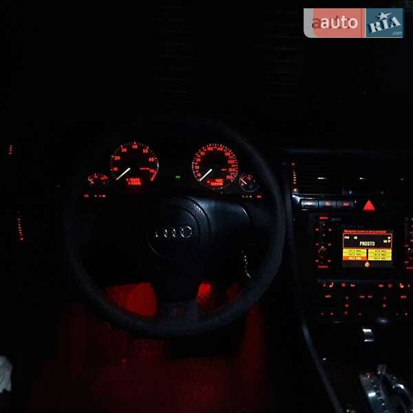 Седан Audi A8 2000 в Одесі