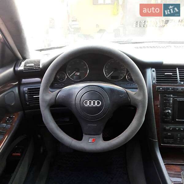 Седан Audi A8 2000 в Одессе