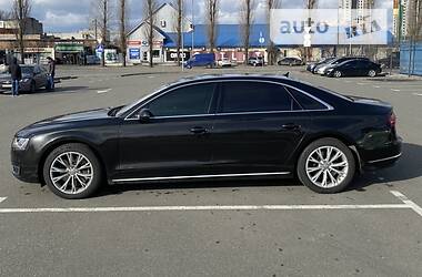 Седан Audi A8 2012 в Киеве