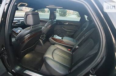 Седан Audi A8 2014 в Львове