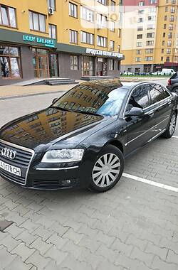 Седан Audi A8 2006 в Луцке