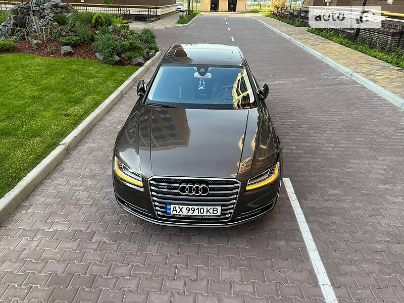 Седан Audi A8 2014 в Києві