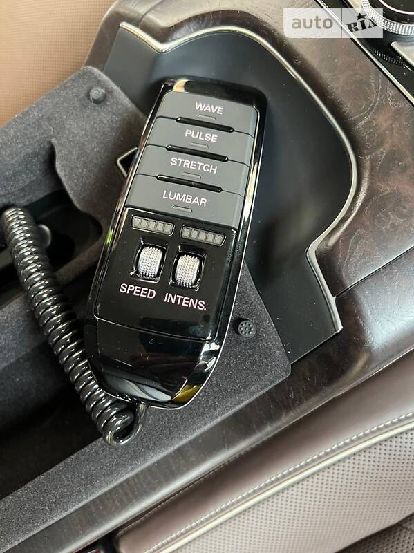 Седан Audi A8 2014 в Києві