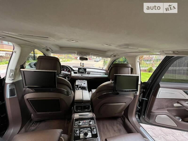 Седан Audi A8 2014 в Києві