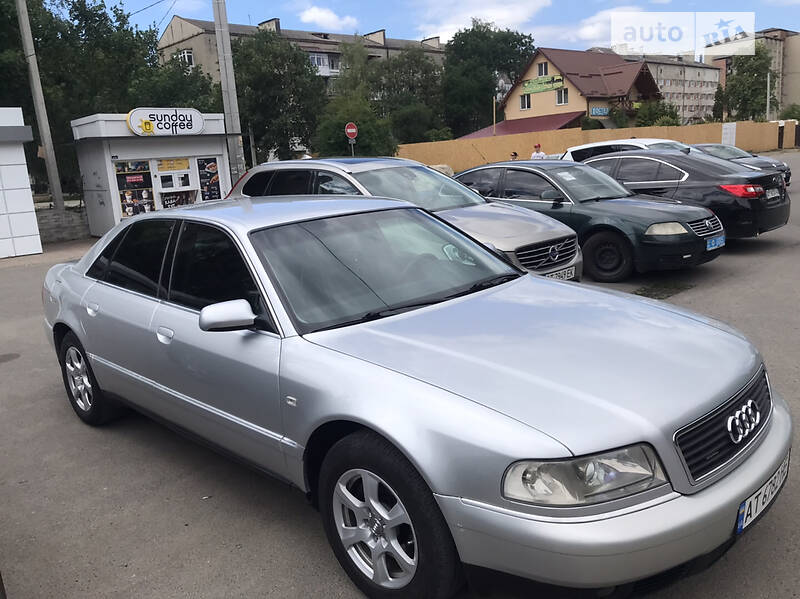 Седан Audi A8 2001 в Ивано-Франковске