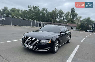 Седан Audi A8 2013 в 