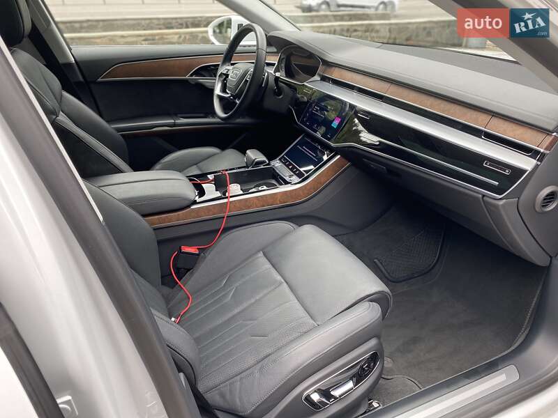 Седан Audi A8 2018 в Киеве фото 8 Седан Audi A8 2018 в Киеве