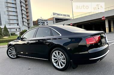 Седан Audi A8 2012 в 