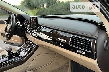 Седан Audi A8 2012 в 