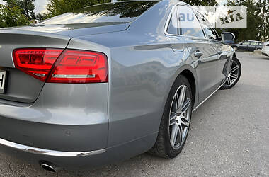 Седан Audi A8 2011 в Івано-Франківську