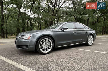Седан Audi A8 2013 в 