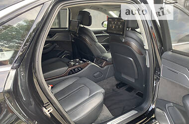 Седан Audi A8 2015 в Ужгороде