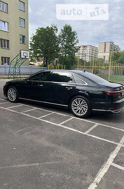 Седан Audi A8 2017 в Хмельницком