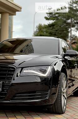 Седан Audi A8 2012 в Одессе