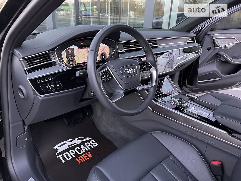 Седан Audi A8 2021 в Киеве