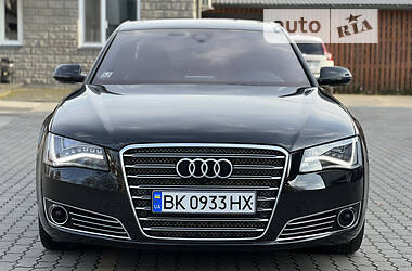 Седан Audi A8 2011 в 