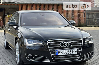 Седан Audi A8 2011 в 