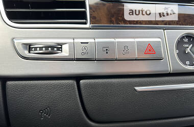 Седан Audi A8 2011 в 