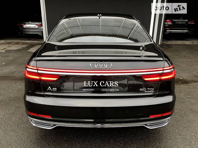 Седан Audi A8 2018 в Києві