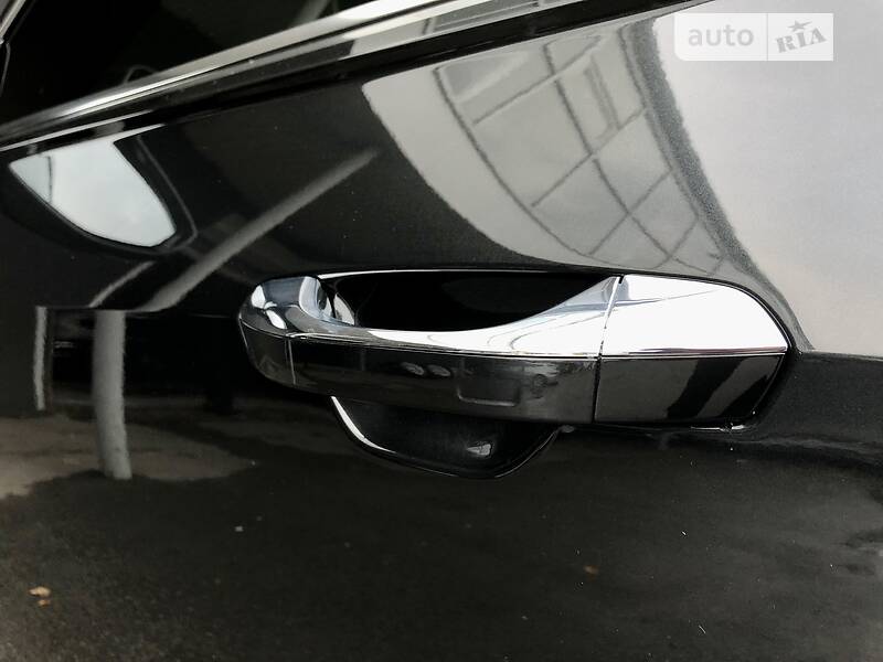 Седан Audi A8 2018 в Києві
