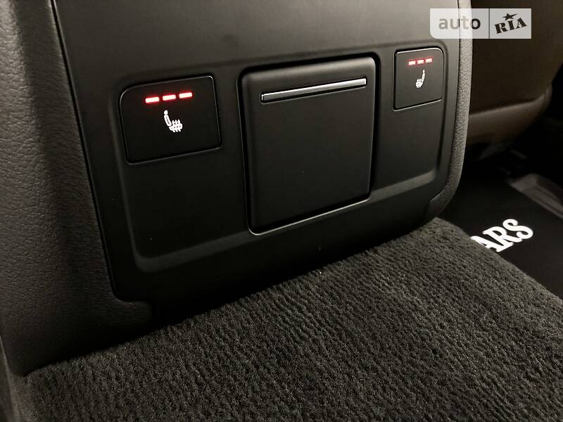 Седан Audi A8 2018 в Києві