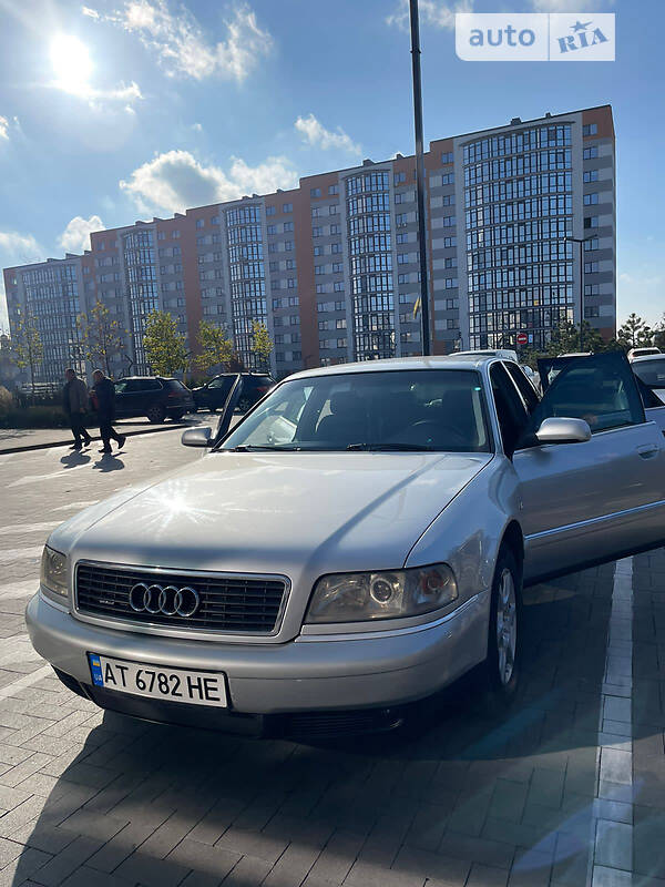 Седан Audi A8 2001 в Ивано-Франковске