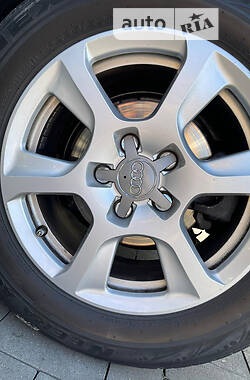 Седан Audi A8 2001 в 
