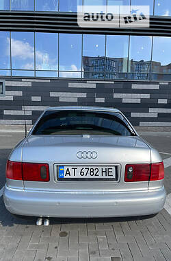 Седан Audi A8 2001 в Ивано-Франковске