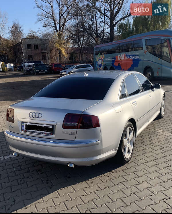 Седан Audi A8 2005 в Черновцах