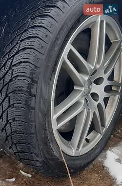 Седан Audi A8 2011 в Киеве