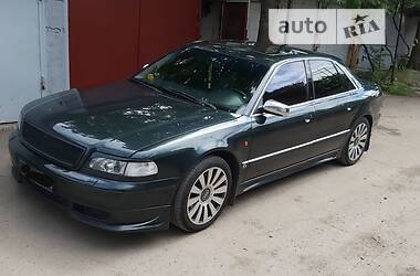 Седан Audi A8 1995 в Одессе