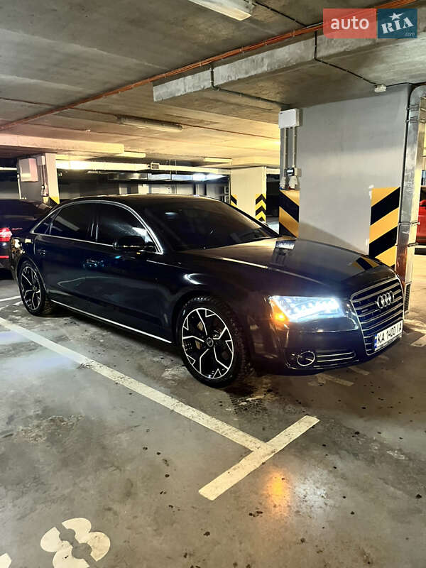 Audi A8 2012