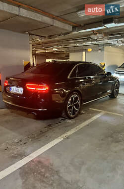 Седан Audi A8 2012 в Киеве