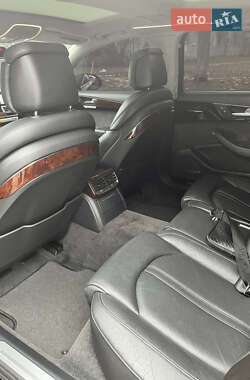 Седан Audi A8 2012 в Киеве