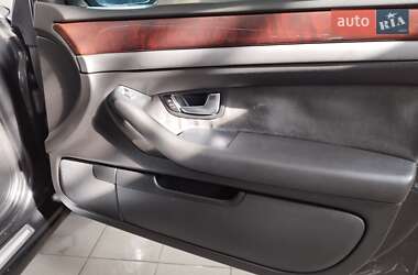 Седан Audi A8 2002 в 
