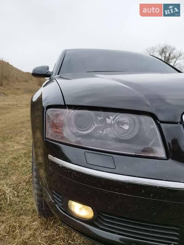 Седан Audi A8 2002 в Виннице