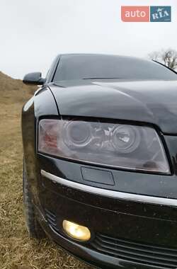 Седан Audi A8 2002 в 