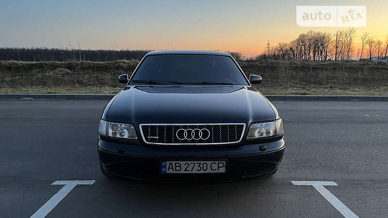 Седан Audi A8 1996 в 