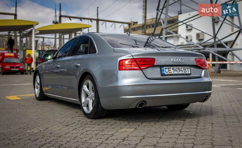 Седан Audi A8 2011 в Черновцах