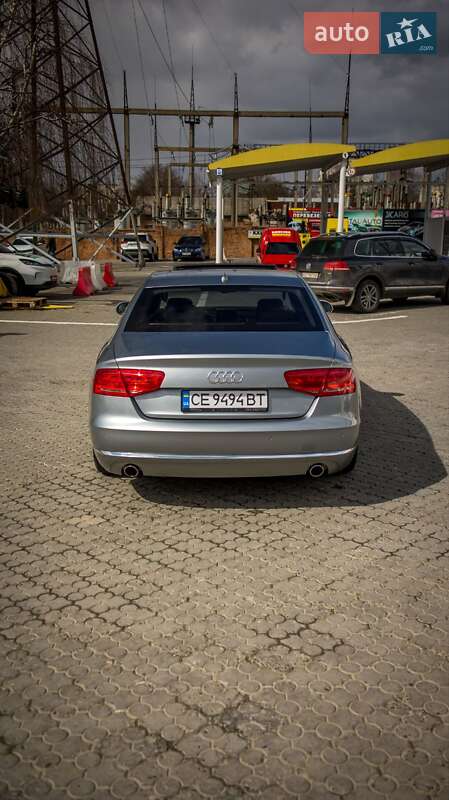 Седан Audi A8 2011 в Черновцах