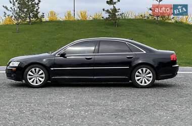 Седан Audi A8 2005 в 