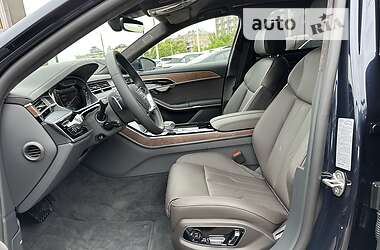 Седан Audi A8 2023 в Киеве