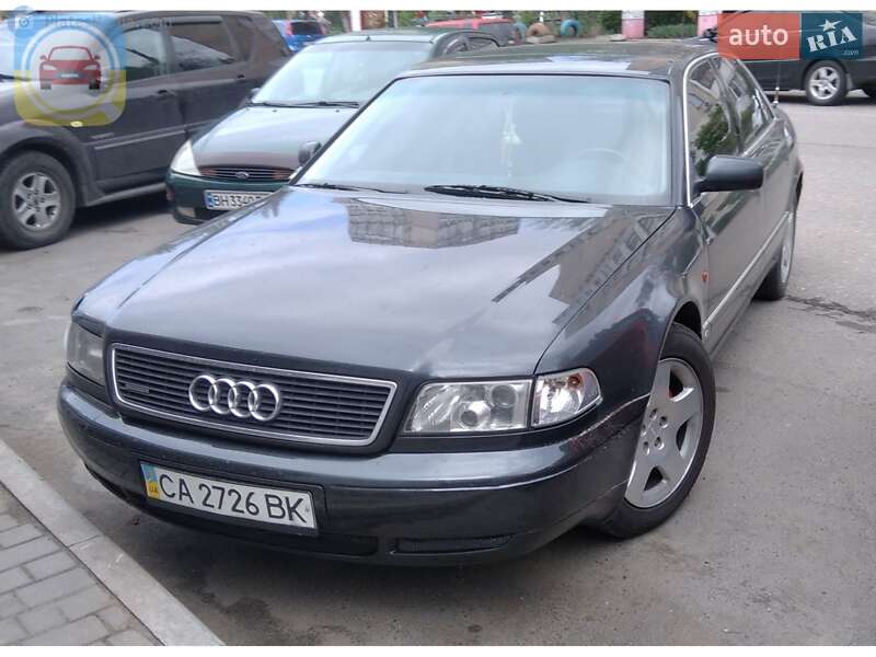 Седан Audi A8 1995 в Одессе