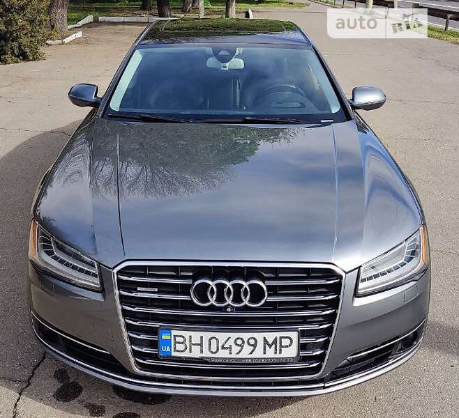 Седан Audi A8 2014 в Одесі