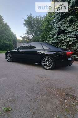 Седан Audi A8 2016 в 