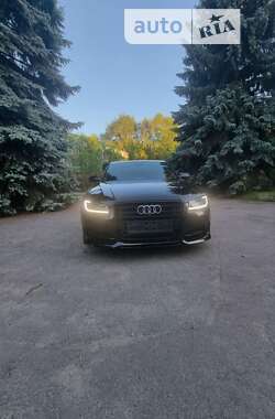 Седан Audi A8 2016 в 