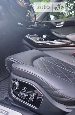 Седан Audi A8 2016 в 